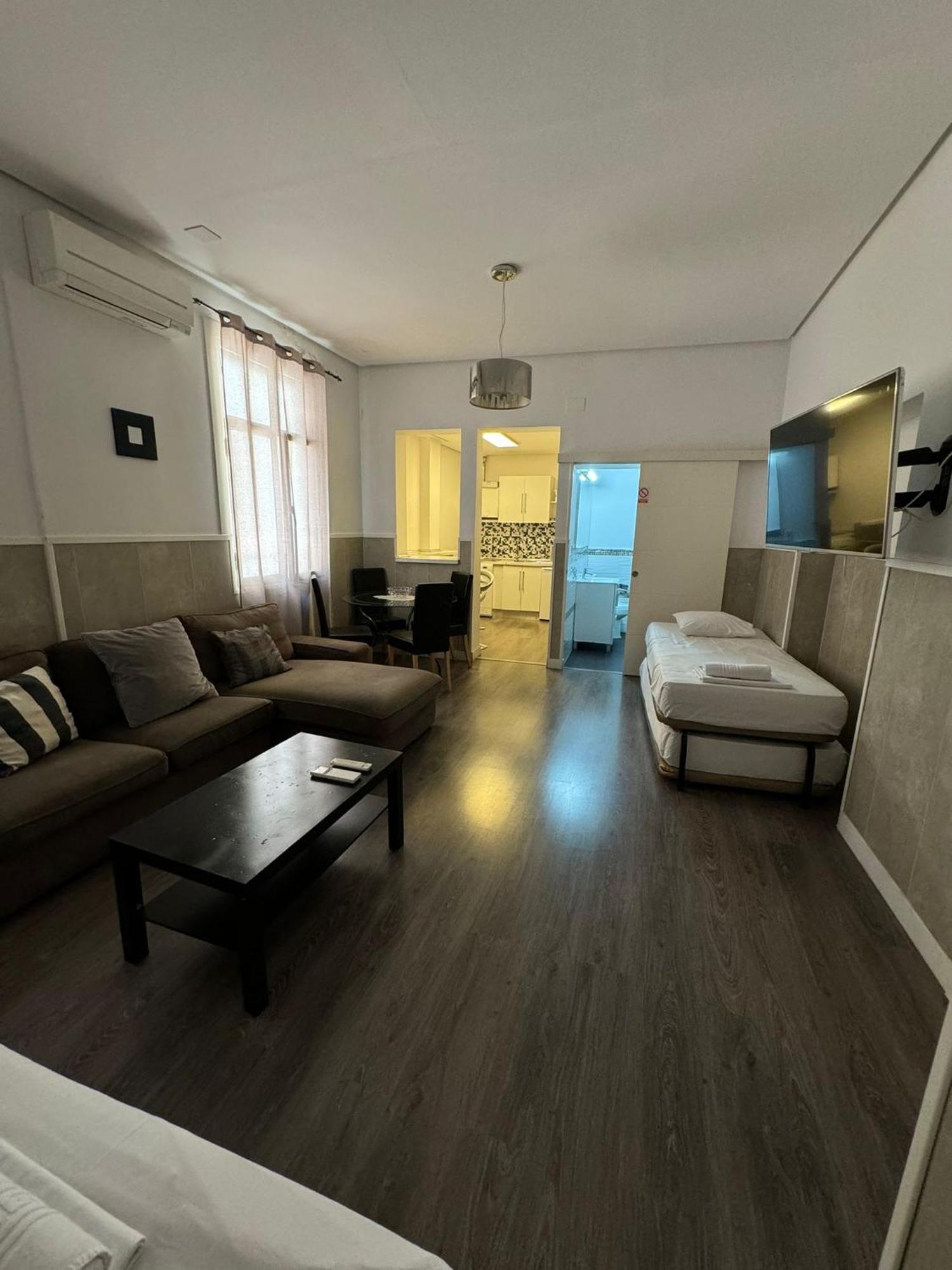מדריד Aparsol Apartments מראה חיצוני תמונה