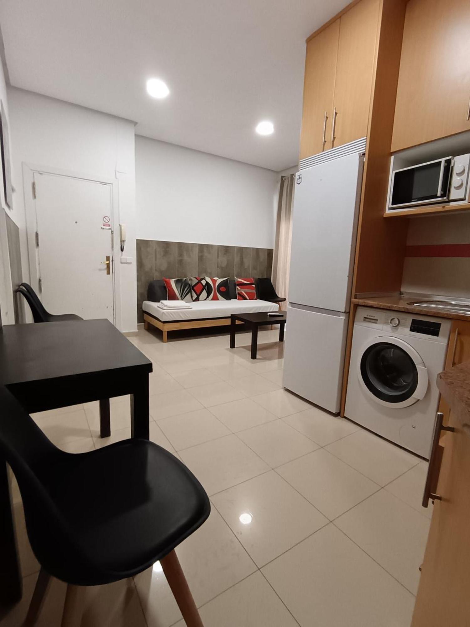 מדריד Aparsol Apartments מראה חיצוני תמונה
